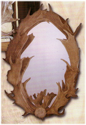 High Country Oval Wall Mirror w/Fallow Antler